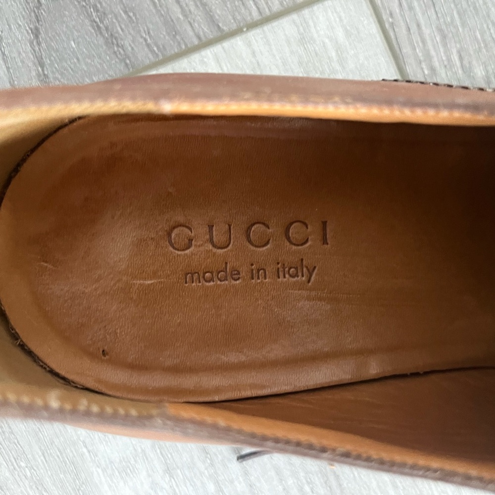 Gucci shoes for a Gucci lover - Picture 4 of 9